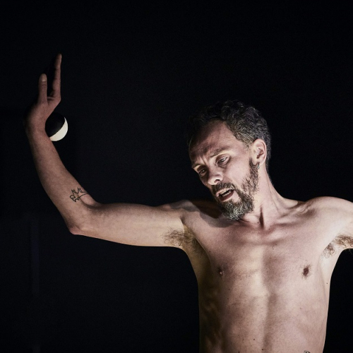 Time To Tell - Cie L'Unijambiste