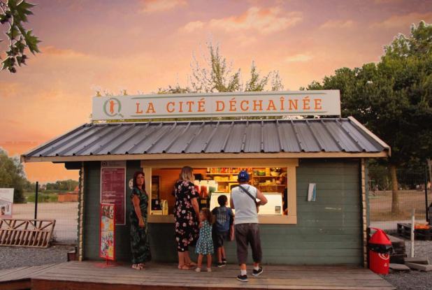 La Cité Déchaînée : Espace restauration