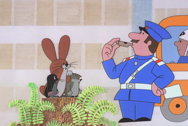 La Petite taupe aime la nature : gendarme