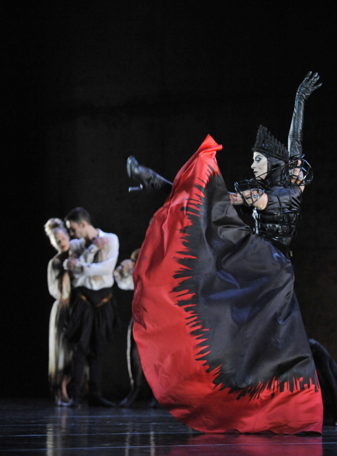 Exposition "Angelin Preljocaj, costumes de danse"