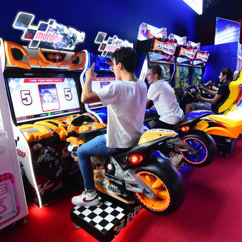 La Tête Dans Les Nuages - Lyon