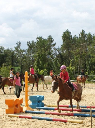 Centre équestre du domaine de Benquet
