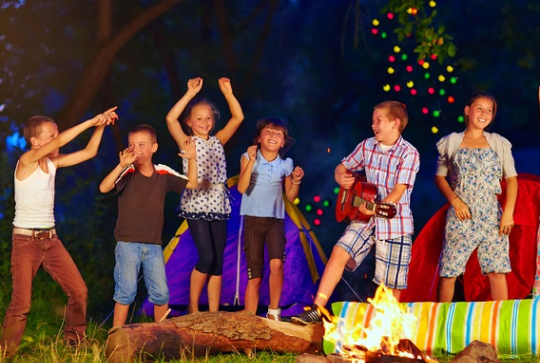 Koh-Lanta : organisez un anniversaire enfant aventurier - Une musique d'aventuriers