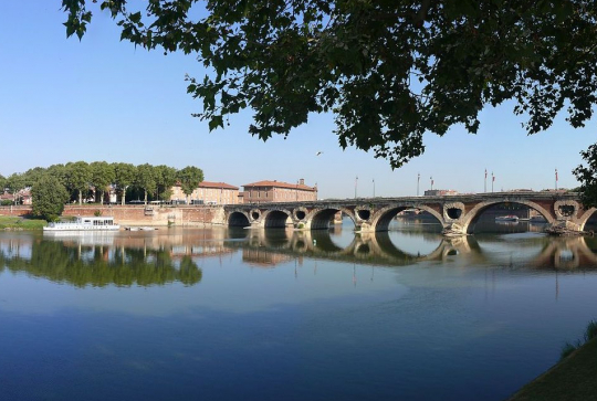 Parc de la Prairie des Filtres et Pont Neuf