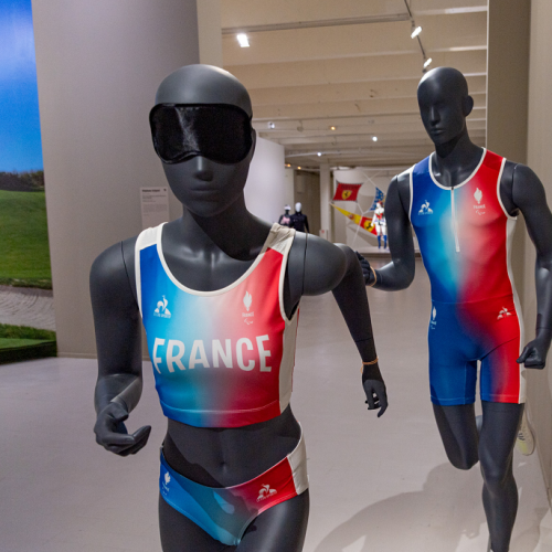Expo Textimoov ! : Mannequins qui portent les tenues des JO 2024