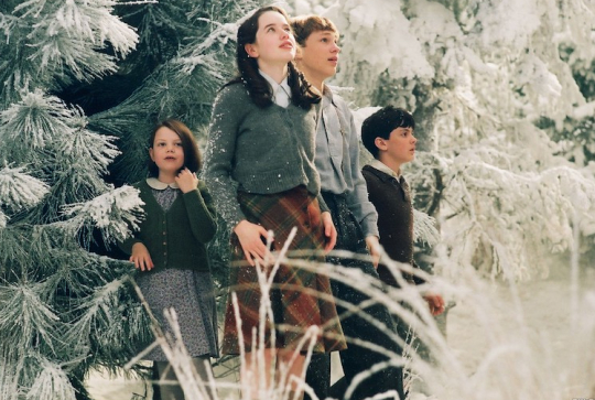 Le Monde de Narnia 1 : arrivée des frères et soeurs dans le monde magique
