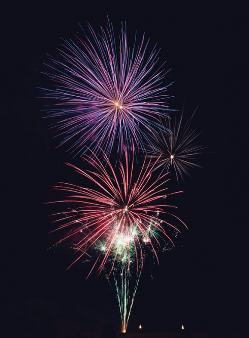 Feux d'artifice du Nouvel An 2020 dans les stations du Sancy