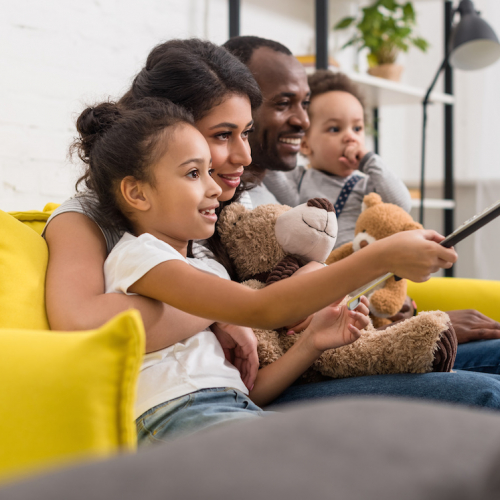 #CultureChezNous : spectacles, musées à la maison