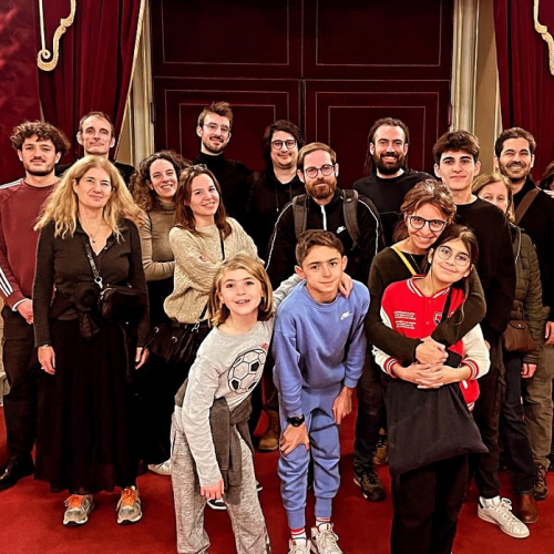 La Villa des Légendes : Une grande équipe composée d'enfants et de parents