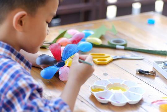Cours d'arts plastiques en ligne pour enfants
