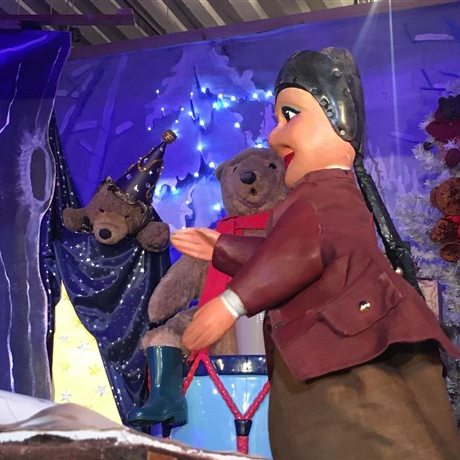 Guignol et l'ourson de Noël