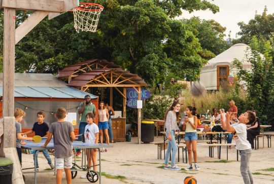 Vive les Groues : enfants qui jouent