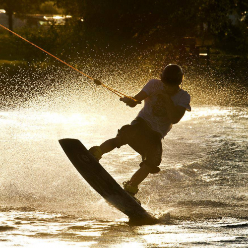 Téléski Toulouse, TNS Téléski Nautique de Sesquières