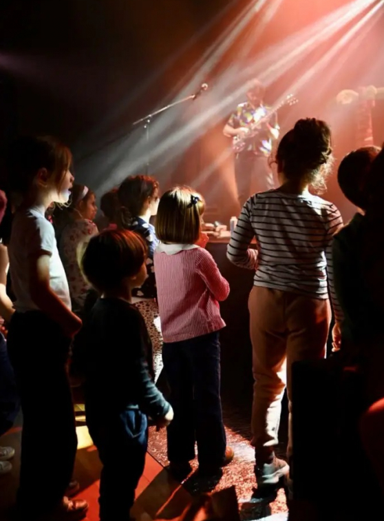 Festival Chorus : public