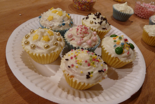 1406_eventCitizenkid_SisterLyon_cupcake