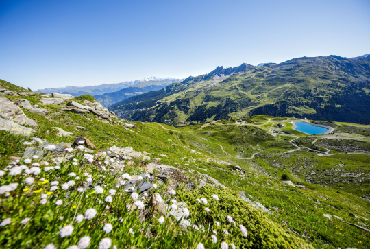 Vacances d'été en famille à Méribel - randonnée des six lacs
