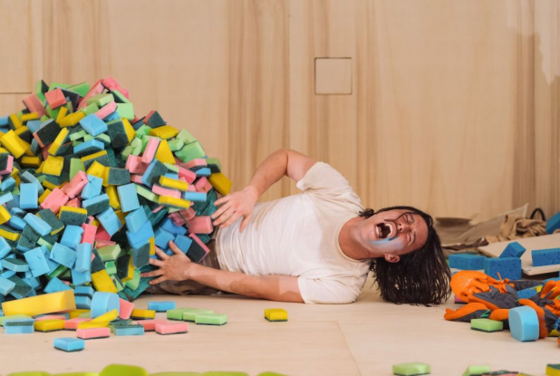 NIETES - Cie BRONKS - Allongé