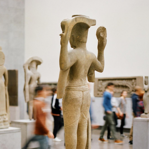 Musée national des arts asiatiques  – Guimet, la cour khmère