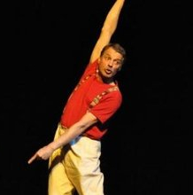 Les contes de la malle rouge