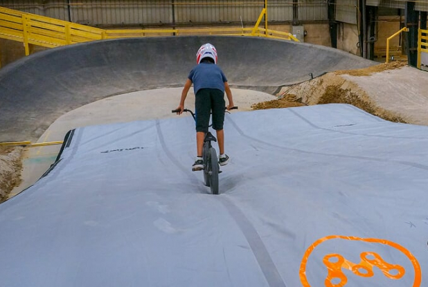 WeRide - Bike park indoor à Lyon