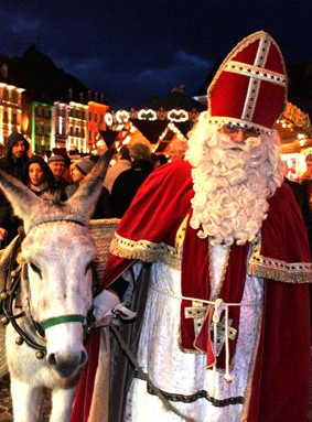 Saint Nicolas à la maison natale Charles de Gaulle