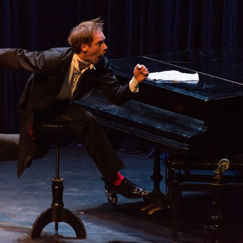 The Pianist - Circo Aereo