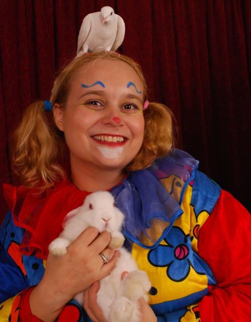 Jessica magicienne ventriloque - lapin