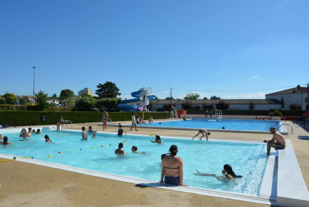 Aquaval - Bassin extérieur été