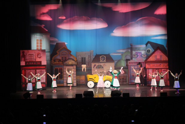 Le Soulier Qui Vole Chantal Goya Spectacle En Famille Citizenkid