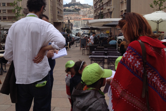 Chasse aux oeufs de Pâques à Marseille - place Lenche