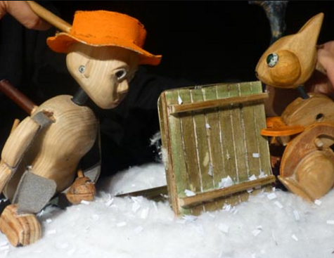 La louve et l'enfant : enfant et écureuil