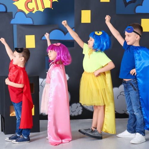 Des déguisements frères et soeurs pour un Carnaval en famille