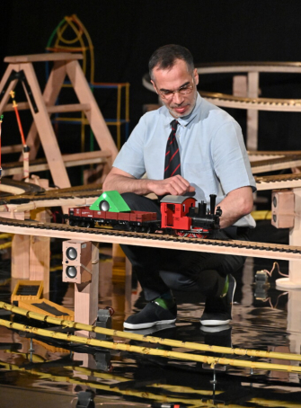 Track : théâtre et petits trains