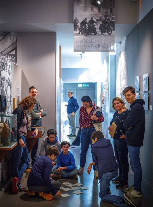 Centre d'Histoire de la Résistance et de la Déportation de Lyon : Visite en famille
