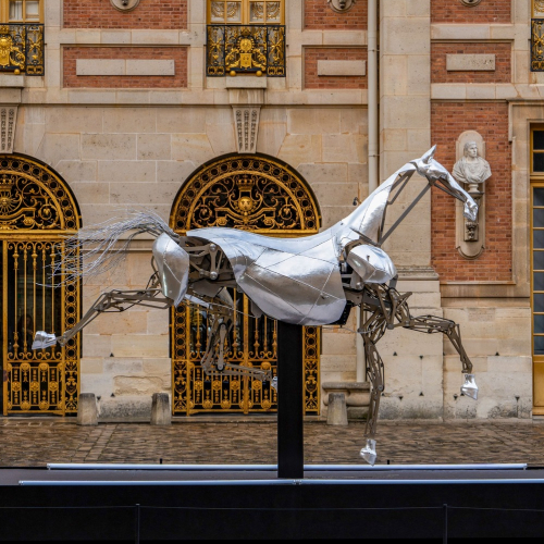 Zeus, cheval métallique Versailles