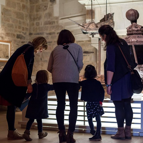 En avant vers le passé - Visite en famille - © Patricia Bassen