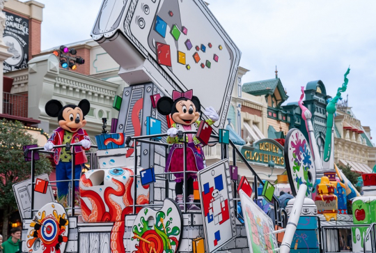 Disneyland Paris : A Million Splashes of Colour
