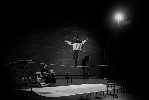 La Grande Folie - équilibre