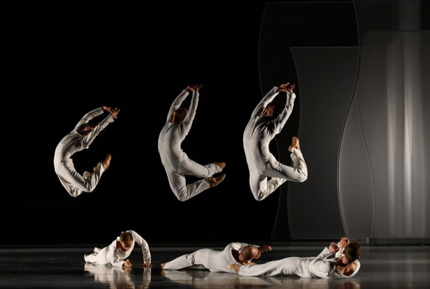 Noces & Opus 40 - Noces - Saut