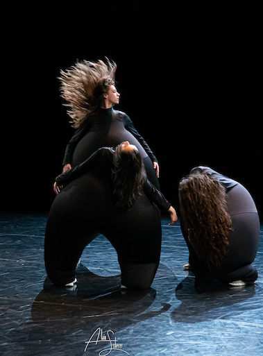 Trois pas de danse : "Terre"
