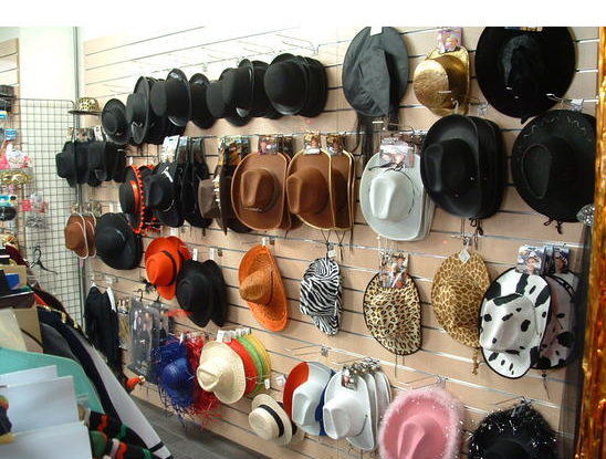 La malle aux cotillons