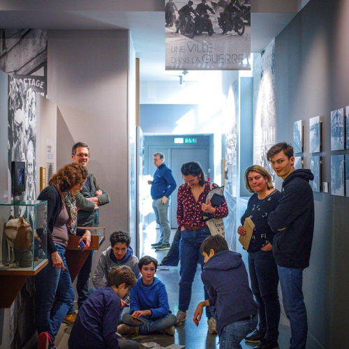 Centre d'Histoire de la Résistance et de la Déportation de Lyon : Visite en famille