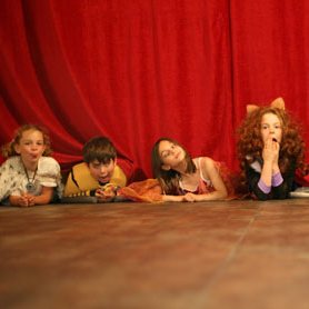 Badaboum Theatre stages
