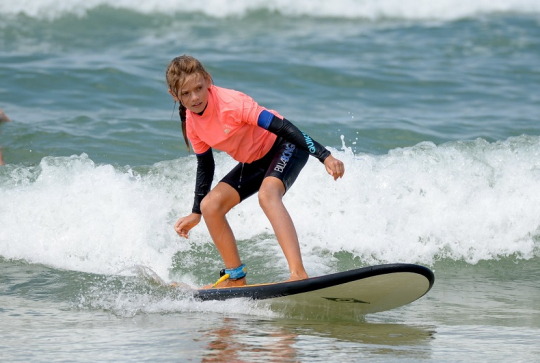 Des séjours sportifs pour vos vacances en famille - Surf