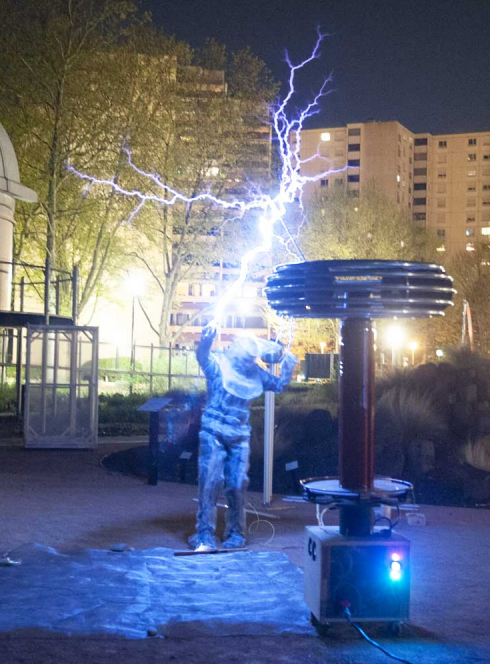 Yuri's night planétarium