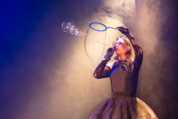 La Danse Des Bulles De Savon - la magie des bulles