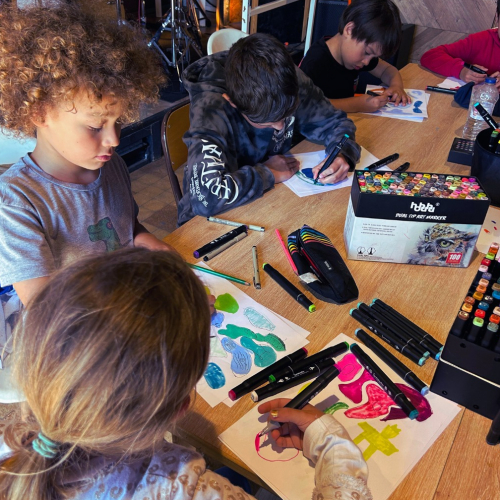 La sChOOL : cours d'arts plastiques
