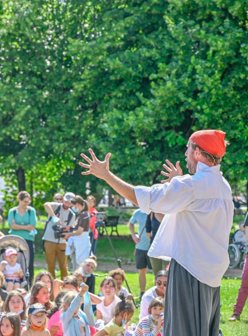 Partir en Livre : spectacle en plein air