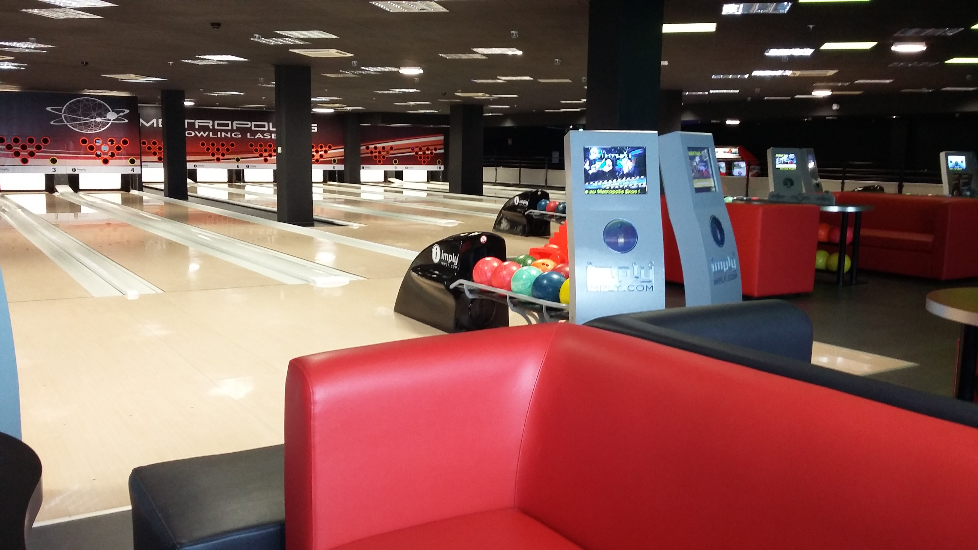 Métropolis Bron bowling, laser game, billard et jeux d'arcade pour
