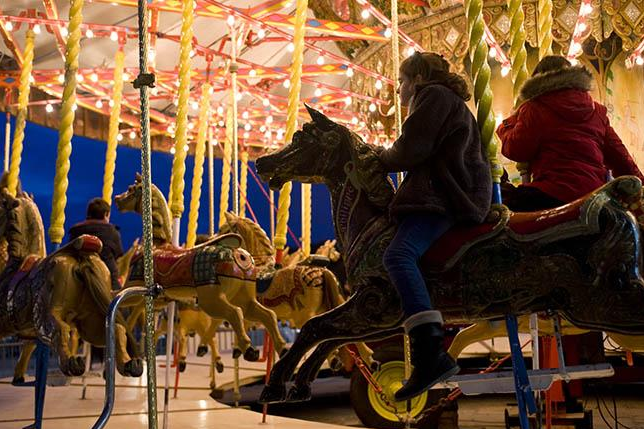 Manèges de Noël gratuits à Paris de mi-décembre 2017 à début janvier